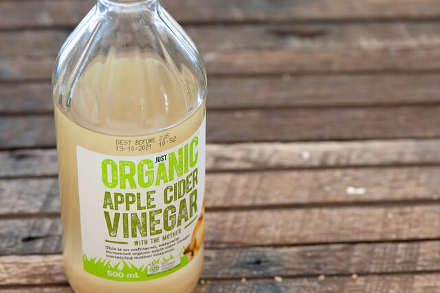 Los mejores sustitutos simples del vinagre de sidra de manzana