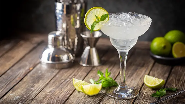 ¿Necesita un reemplazo triple sec? Prueba estas 6 opciones